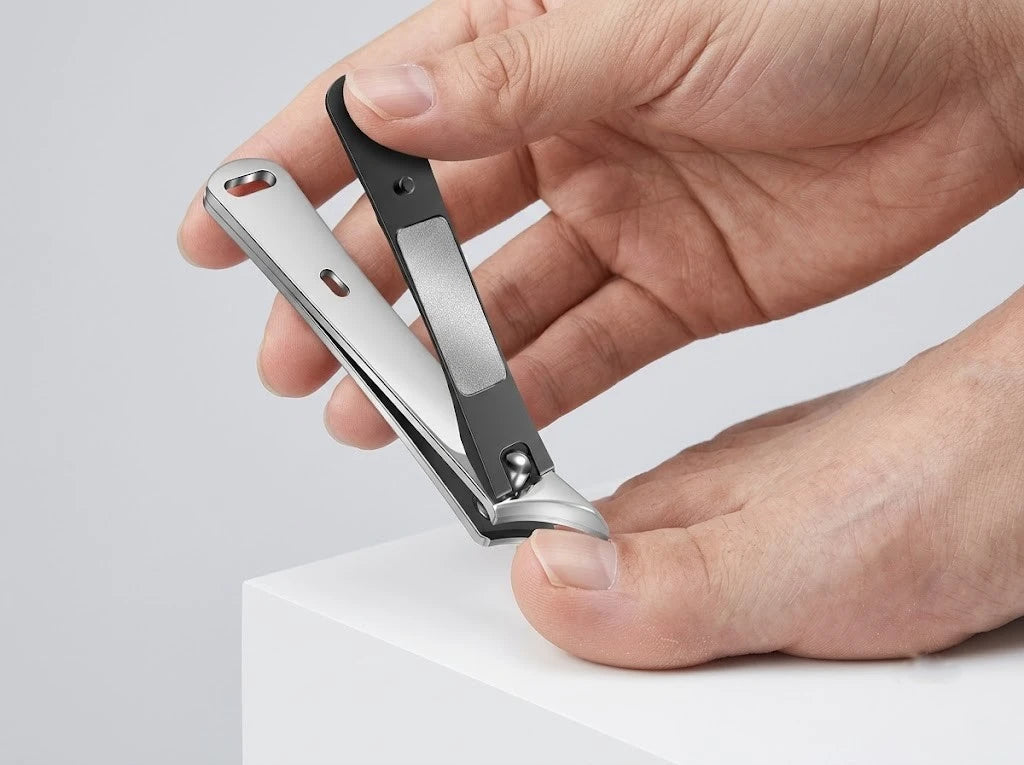 HANGWENG Edgy Angled Finger Nail Cutters for Adult